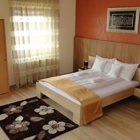 Hotel Centrum Szeged Ngoại thất bức ảnh
